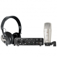 Behringer U-Phoria Studio PRO